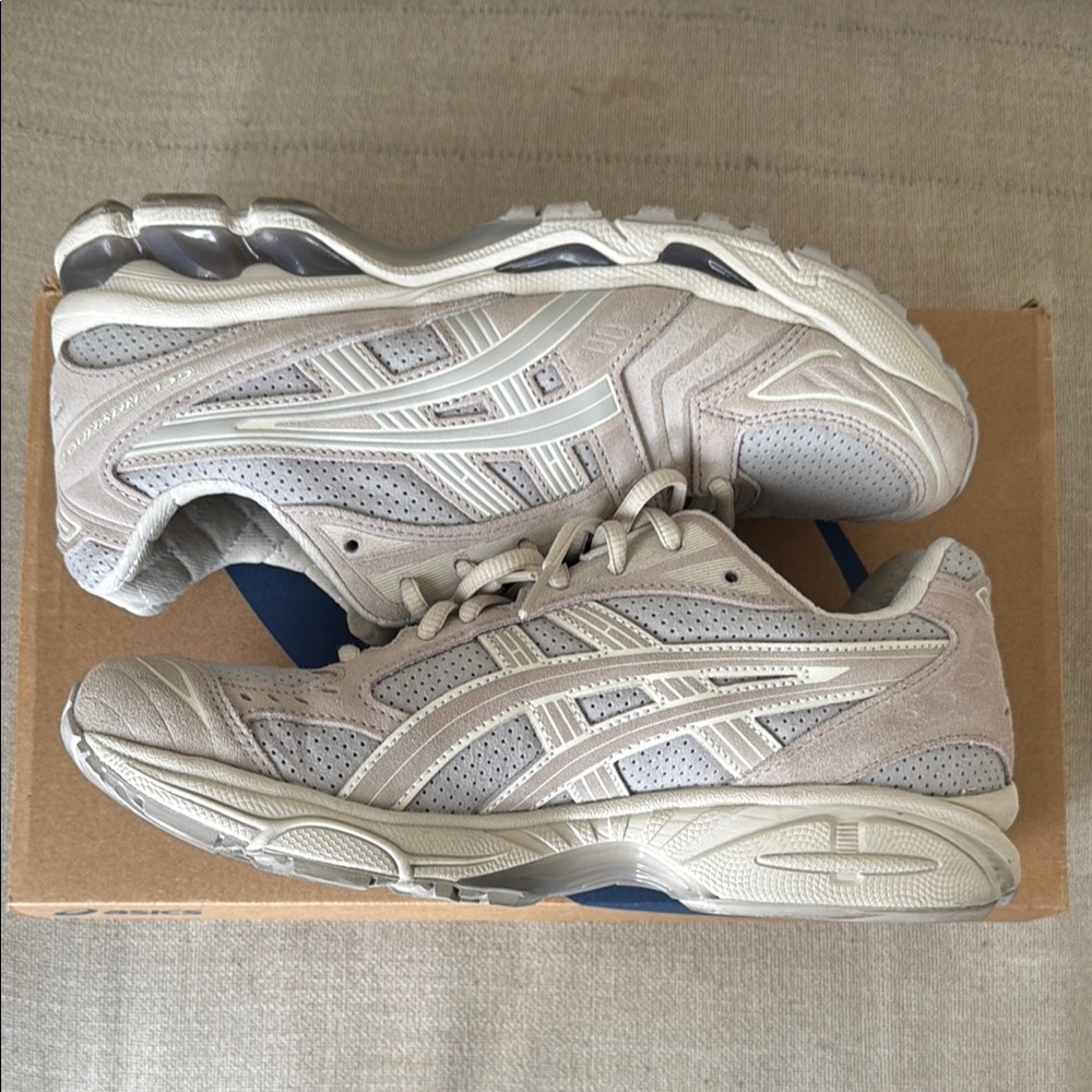 ASICS Gel-Kayano 14